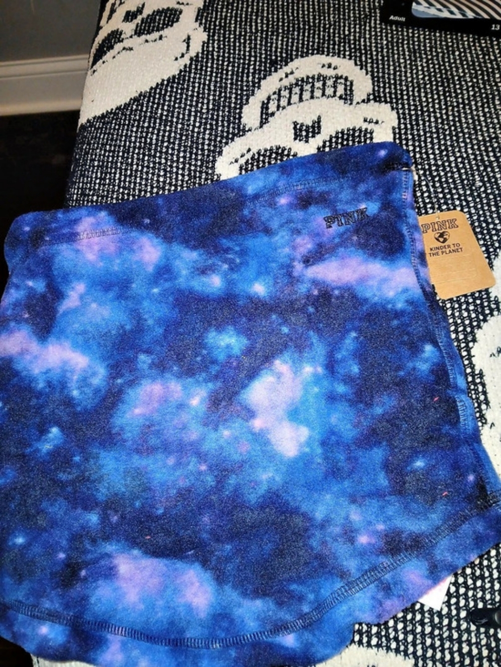 PINK Victoria's Secret Campus Fleece Shortie Galaxy Print Gaiter